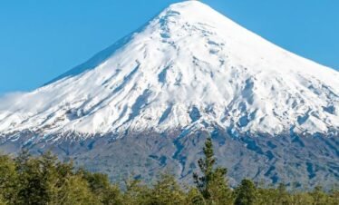 Volcano Osorno and Petrohue “7 hours” ( Private tour )